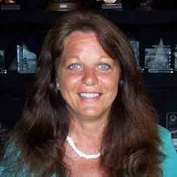 Kat Somers photo