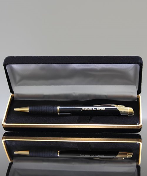 Picture of Custom Engraved Pen In Velvet Case