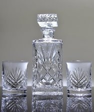 Decanter Sets to Reward High-Achieving Employees Decanter Sets to Reward High-Achieving Employees
