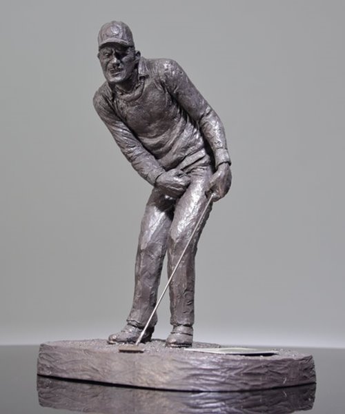 Picture of Michael Garman Putting Sculpture