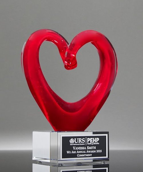 Picture of Ruby Heart Art Glass Trophy - Clear Base