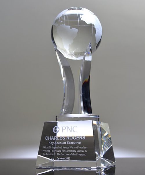 Crystal globe award for corporate leaders